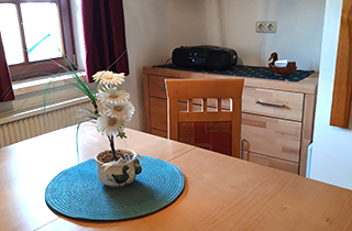 WohnkÃ¼che mit Blick zum Dreibettzimmer